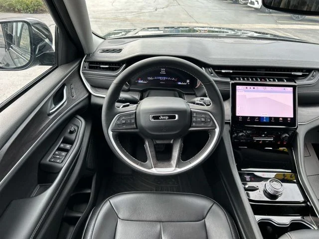 Used 2023 Gray Jeep Limited image 29