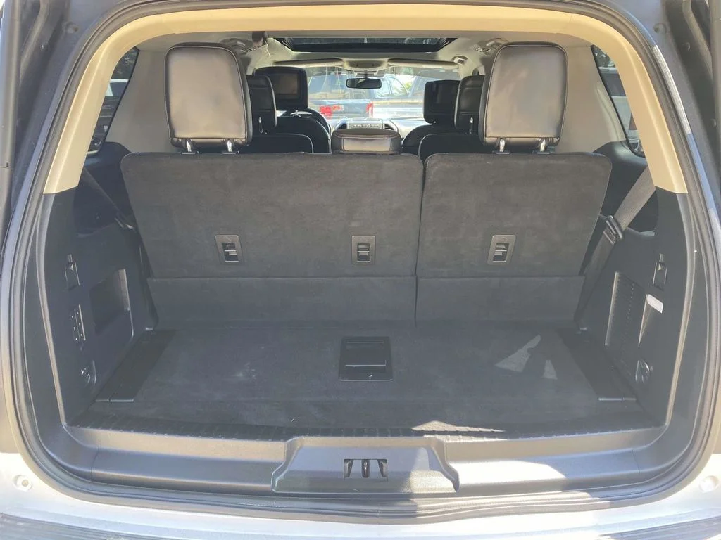 Used 2019 White Ford Platinum image 13