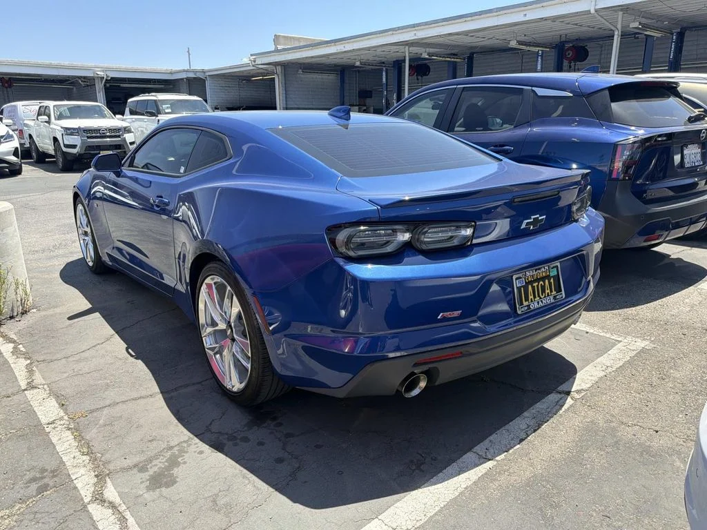 Used 2021 Riverside Blue Metallic Chevrolet 2LT image 5