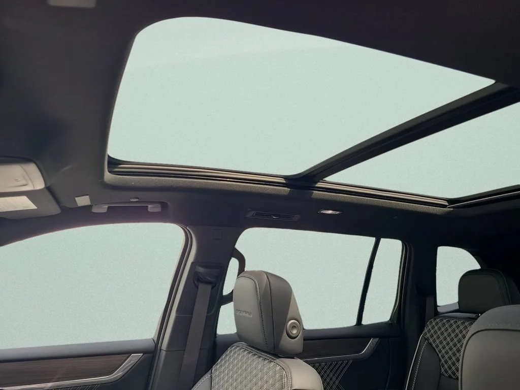 2026 GMC Acadia Denali - Photo 17
