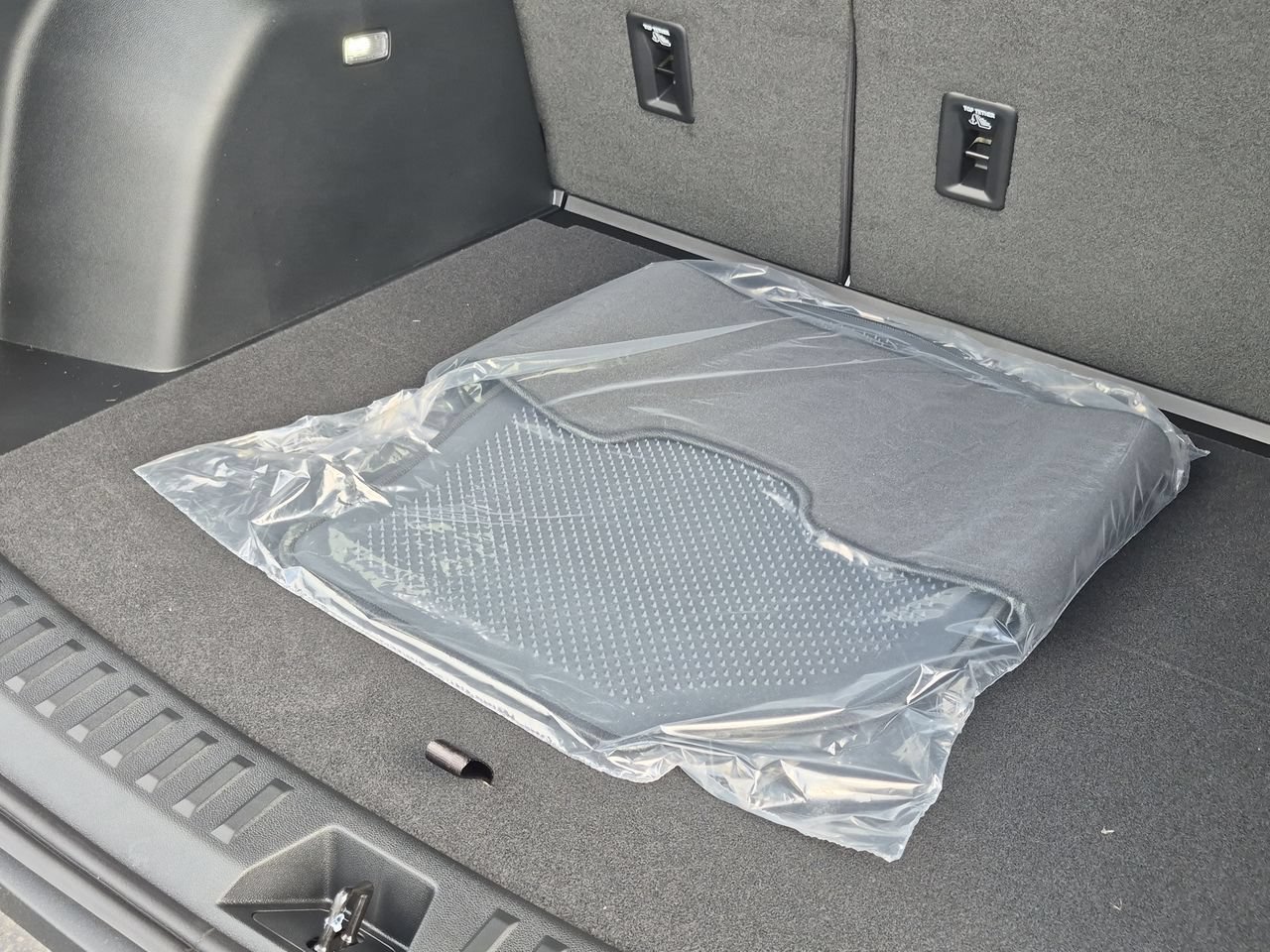 2027 GMC Terrain Elevation - Photo 34