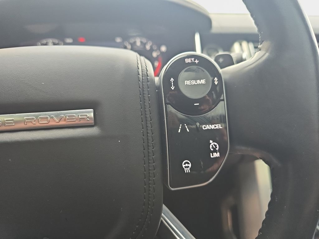 Used 2020 White Land Rover HSE image 21