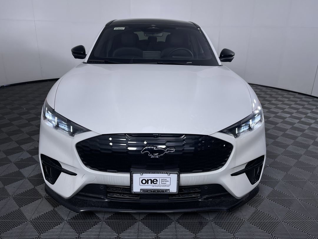 2025 Ford Mustang Mach-E GT - Photo 29