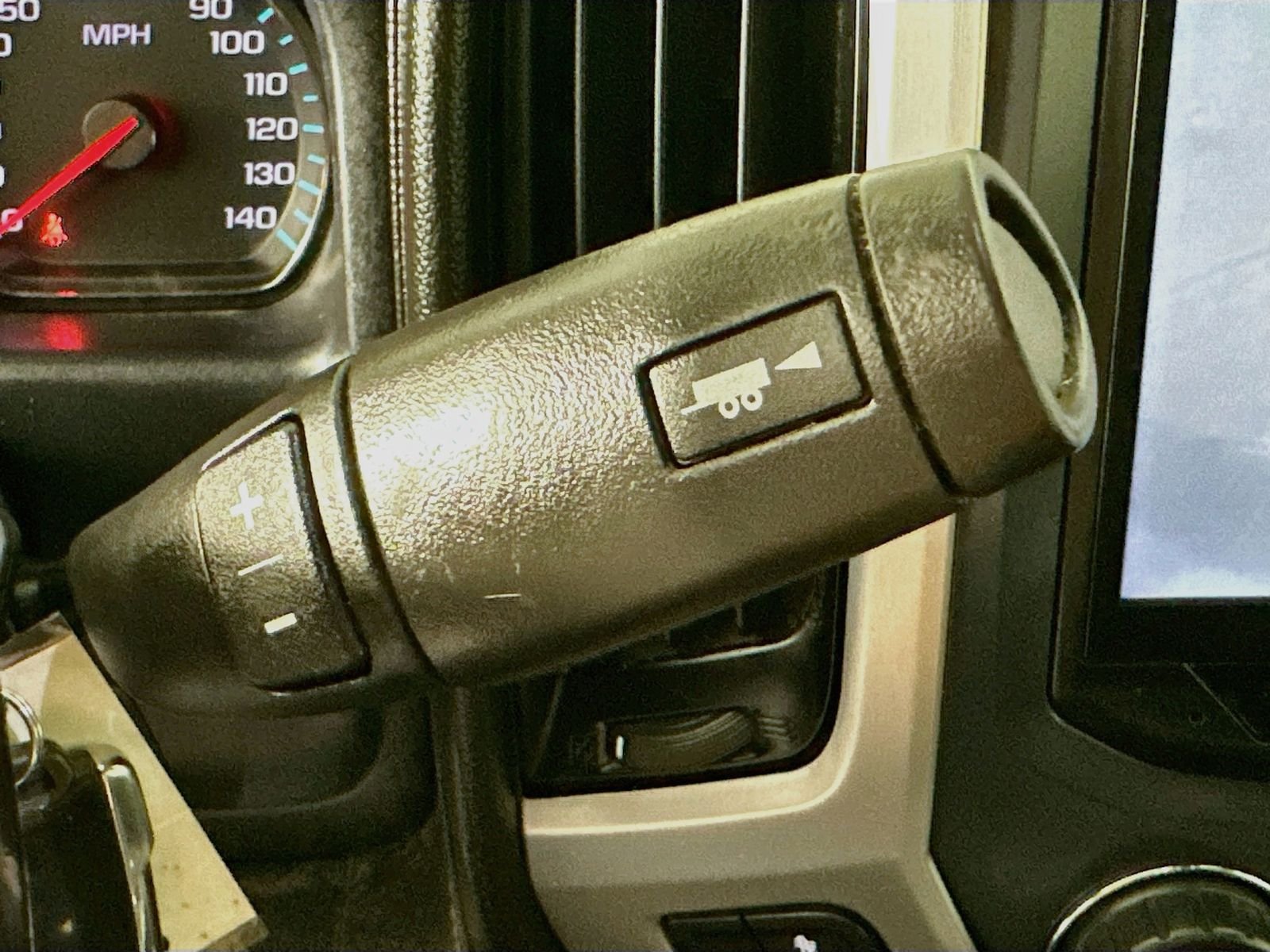 Used 2018 Quicksilver Metallic GMC SLT image 17