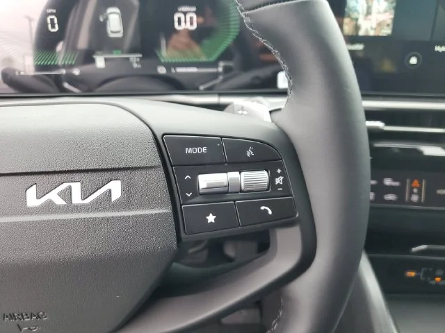 New 2027 Gray Kia S image 29