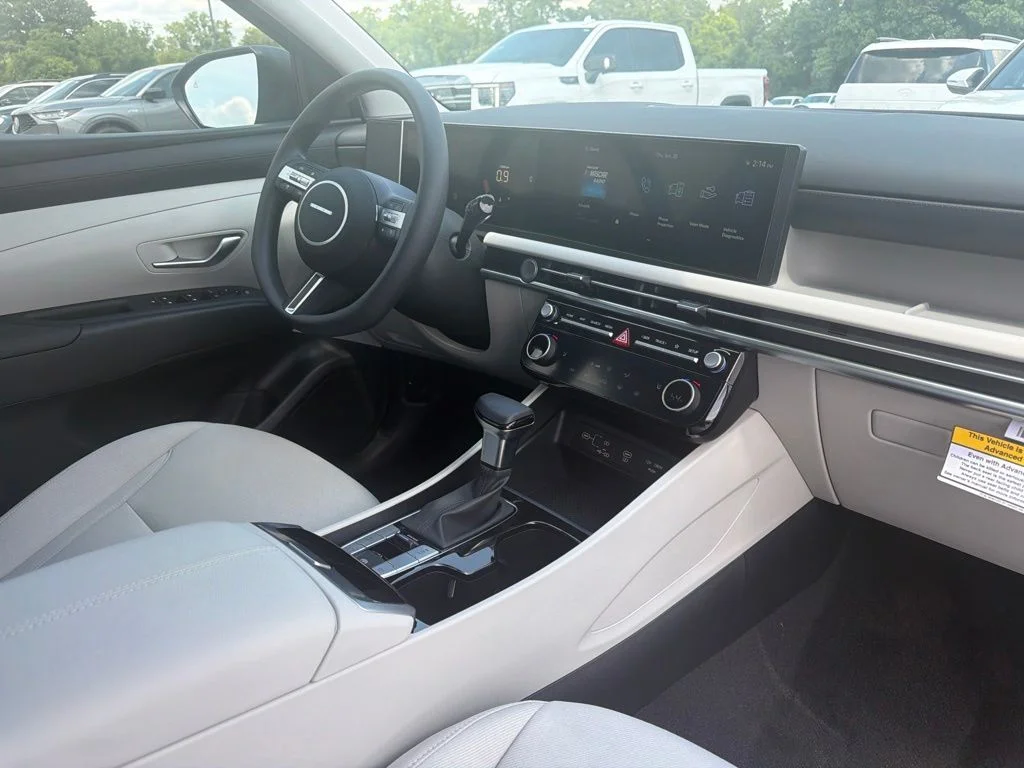 New 2026 Rockwood Green Hyundai SEL image 10
