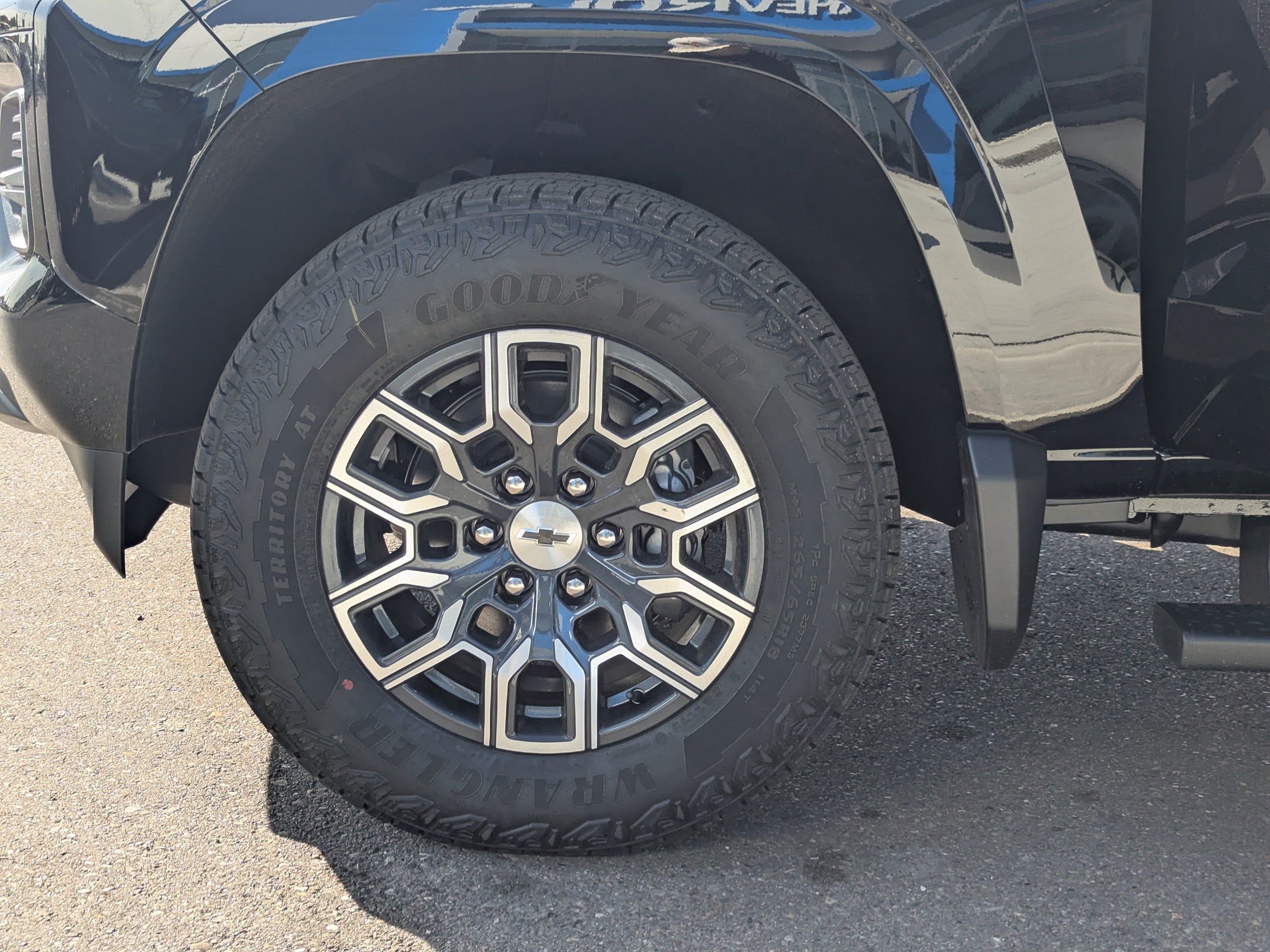 2026 Chevrolet Colorado Z71 - Photo 42