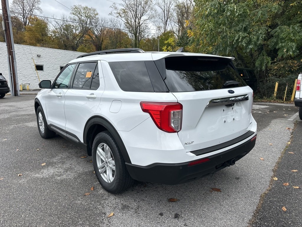 2021 Ford Explorer XLT photo 2