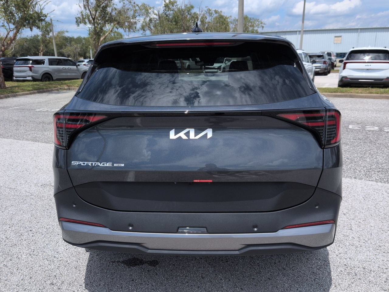 New 2027 Gravity Gray Kia LX image 6