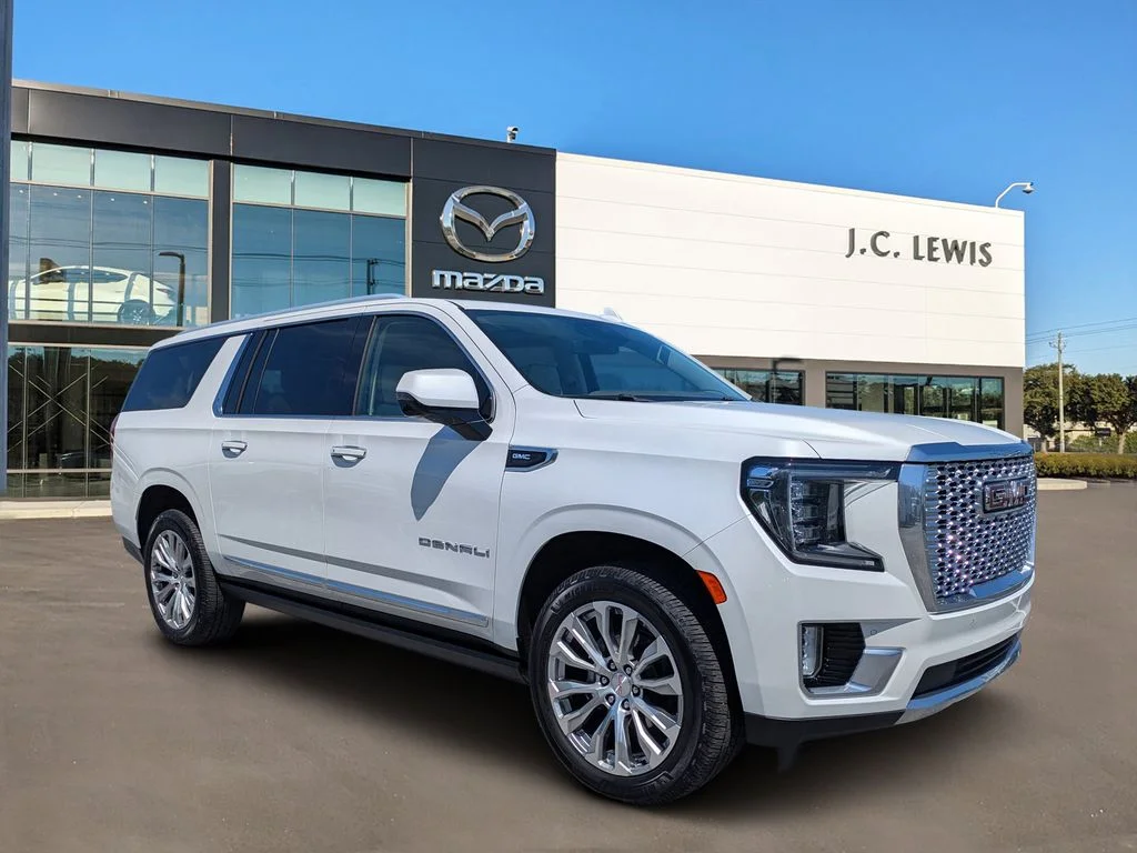 2023 GMC Yukon Denali AWD's photo