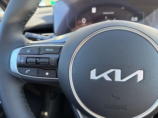 New 2026 Yacht Blue Kia EX image 24