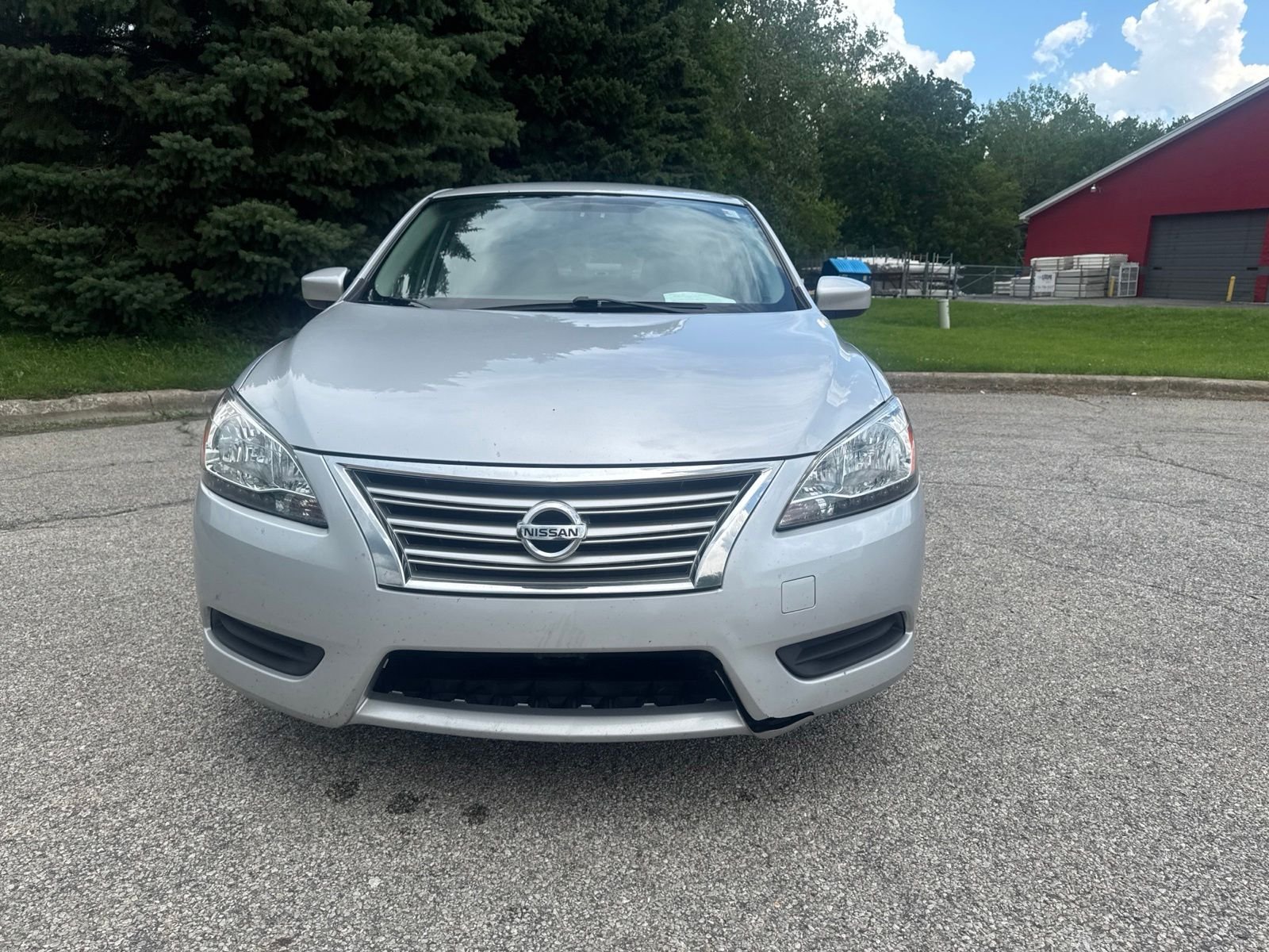 Used 2015 Silver Nissan SV image 2