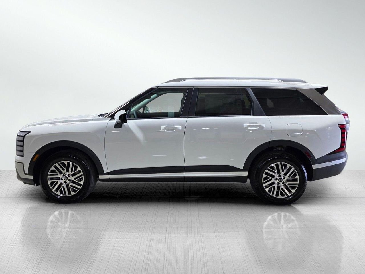 New 2026 Creamy White Pearl Hyundai SEL Premium AWD image 4