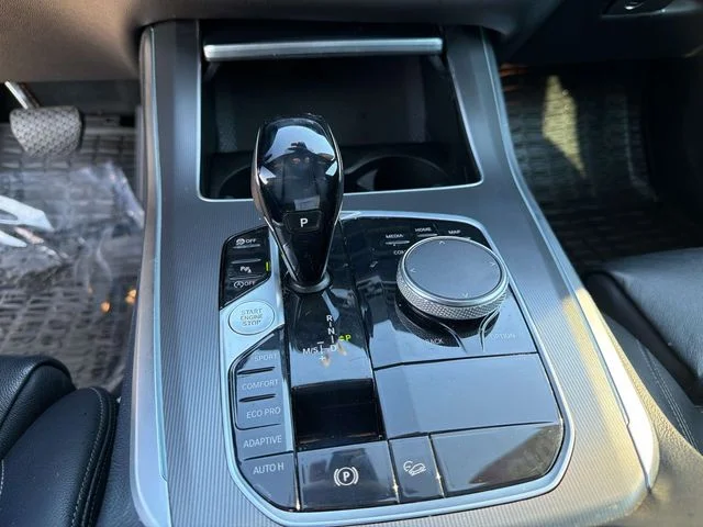 Used 2019 Gray BMW xDrive40i image 29