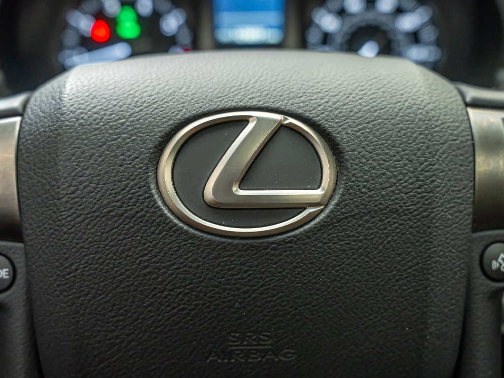Used 2016 Gray Pearl Lexus 460 image 20