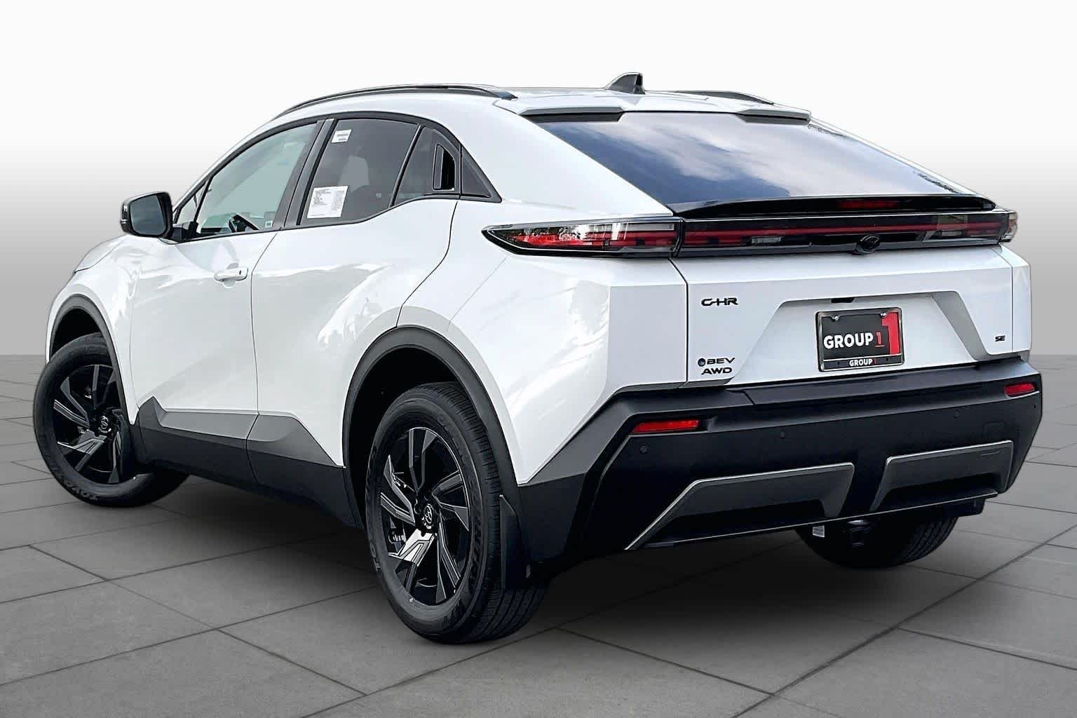 2026 Toyota C-HR SE - Photo 12
