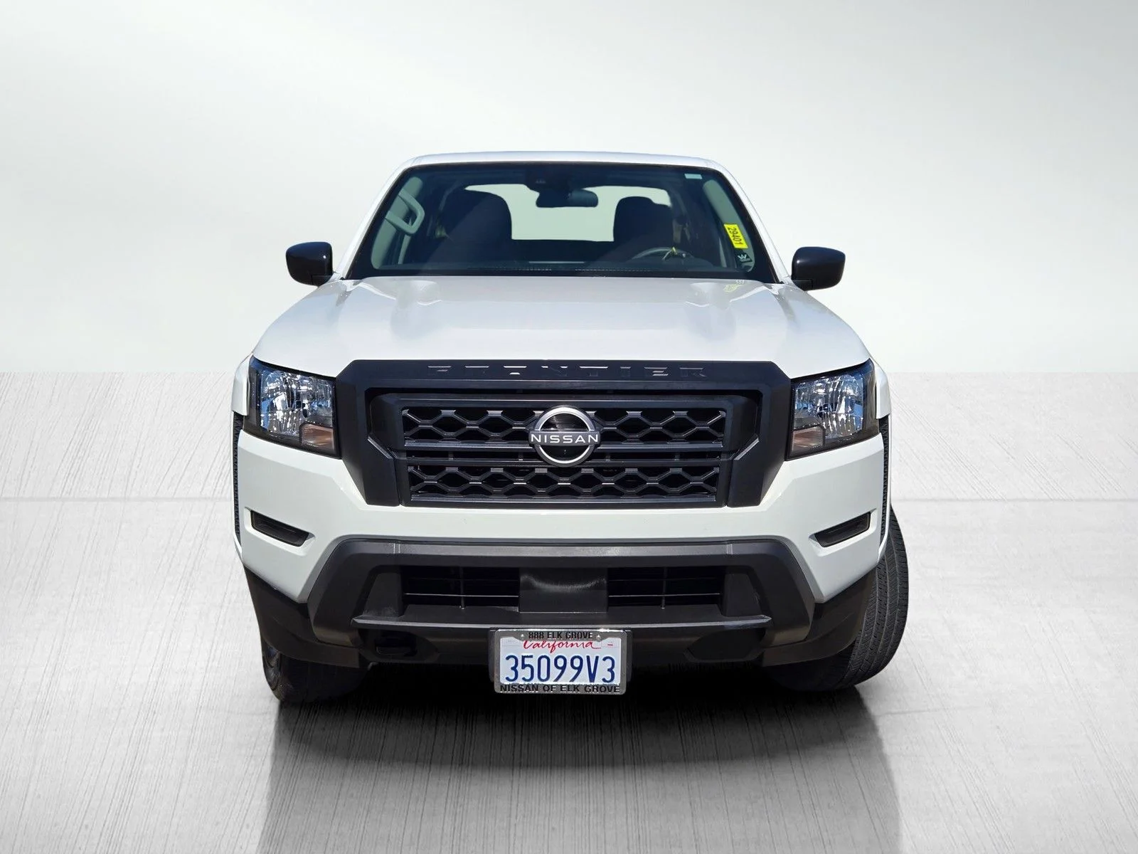 Used 2023 Glacier White Nissan S image 2