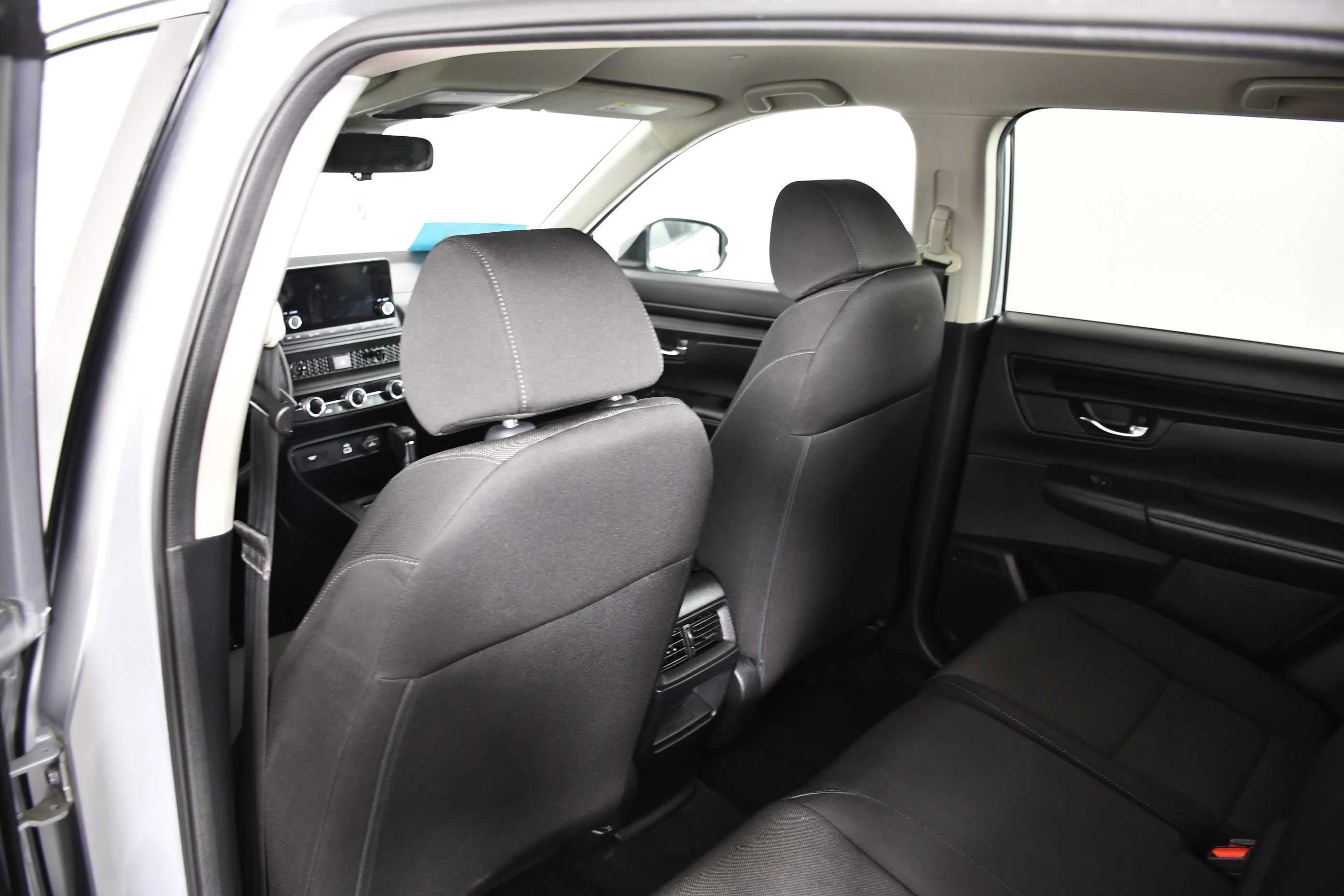 Used 2025 Solar Silver Metallic Honda LX image 45