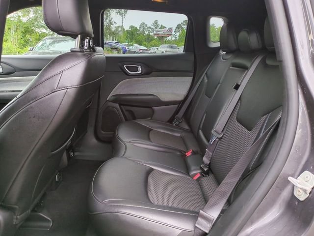 Used 2024 Gray Jeep Latitude image 14