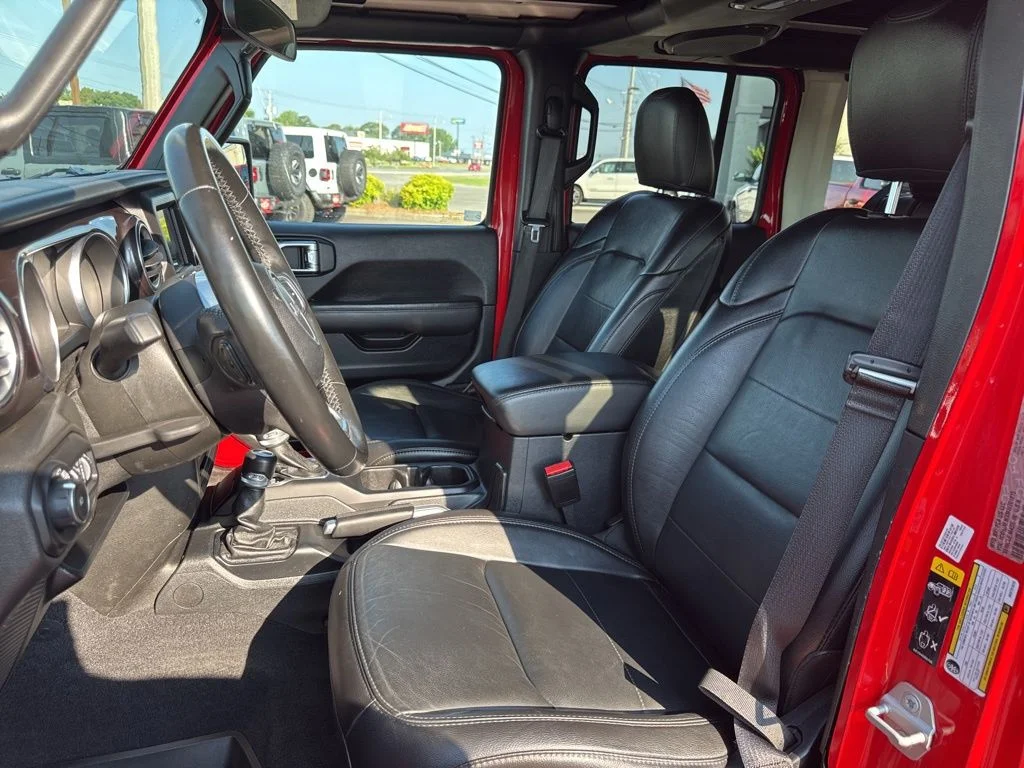 Used 2021 Red Jeep Unlimited Sahara Altitude image 28