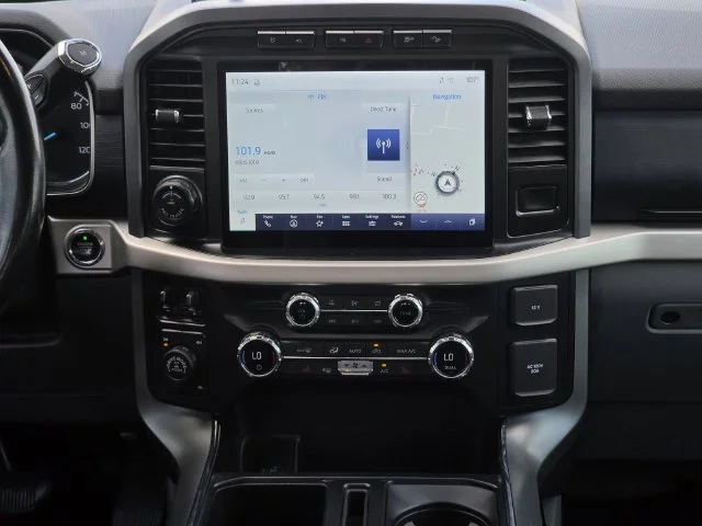 Used 2021 Blue Metallic Ford XLT image 16