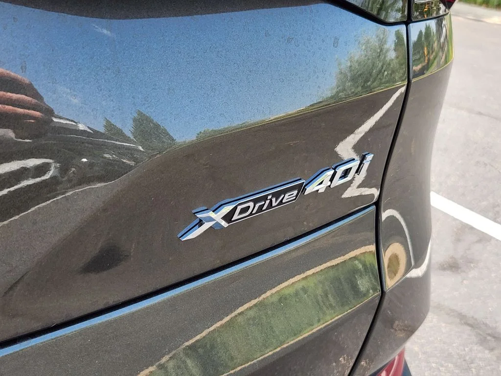 New 2026 Manhattan Green Metallic BMW xDrive40i image 21