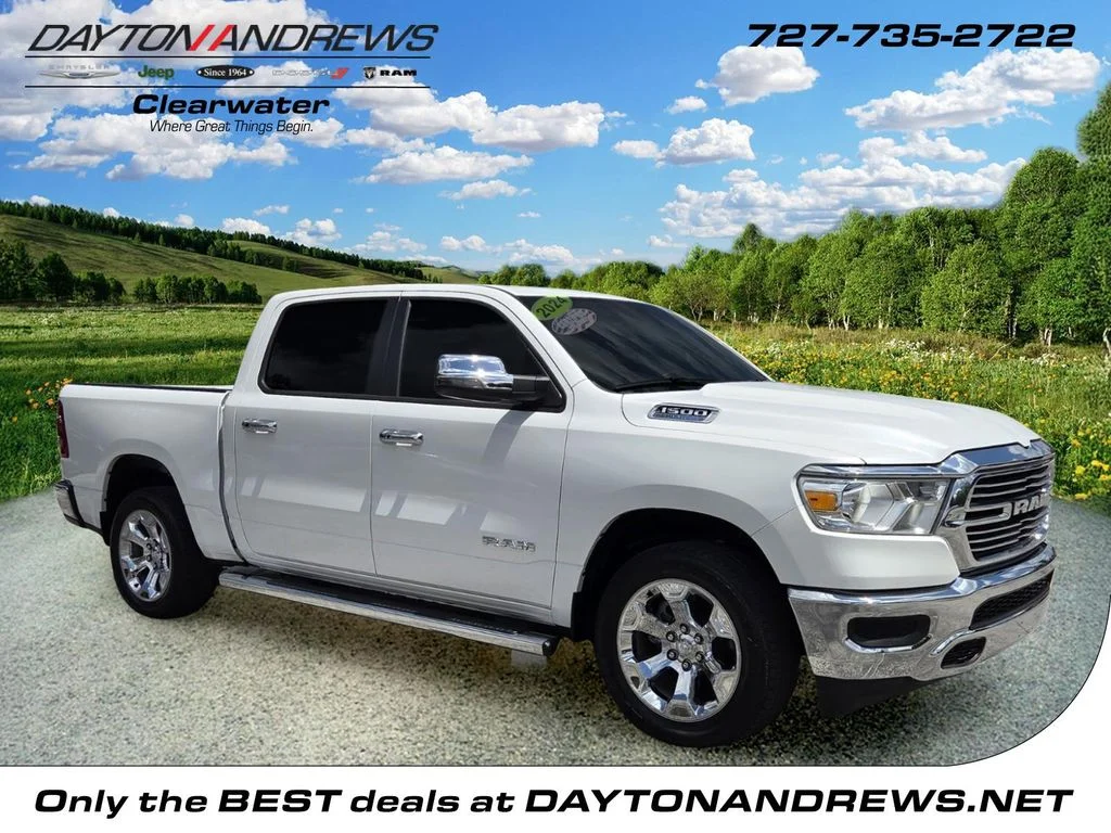 2024 RAM 1500 Laramie 4x4 Crew Cab 5'7's photo