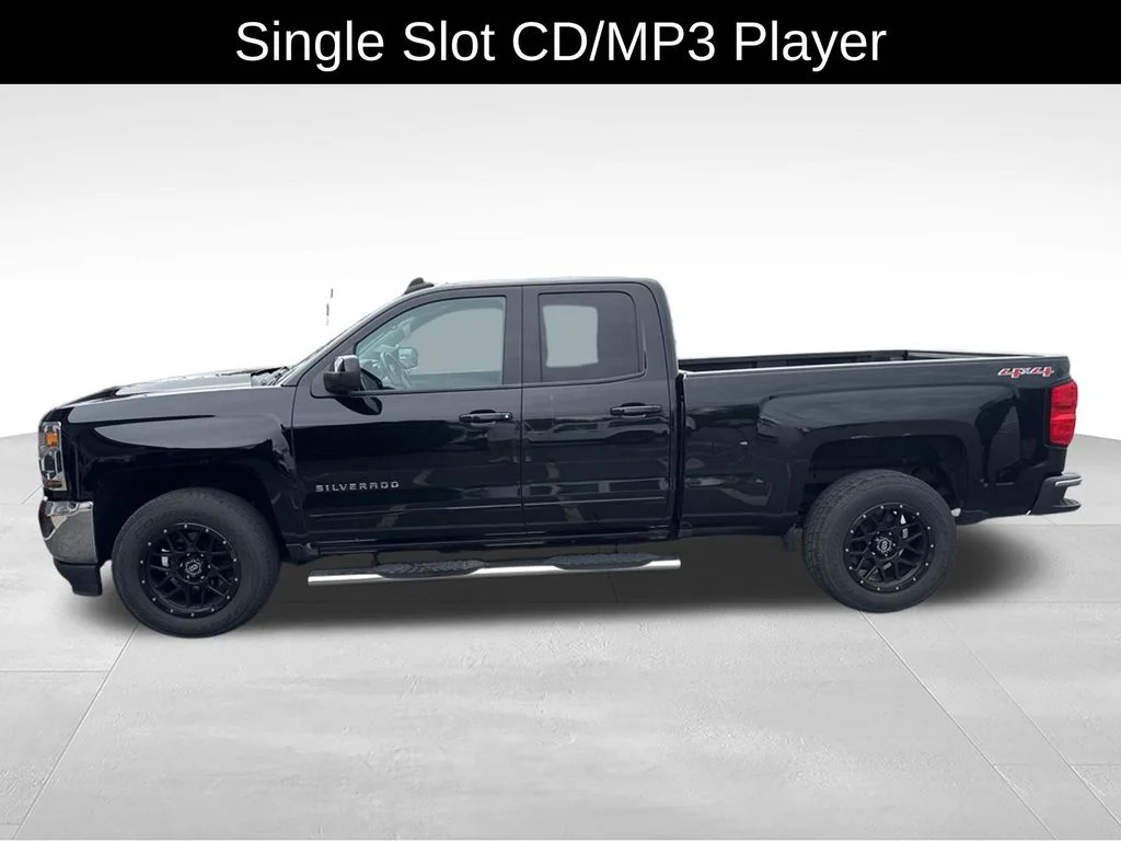 Used 2016 Black Chevrolet LT image 6