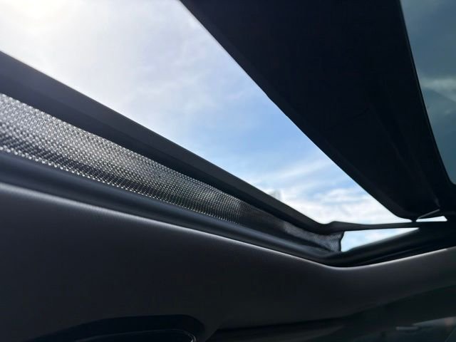 Used 2022 Black Jeep Limited image 8
