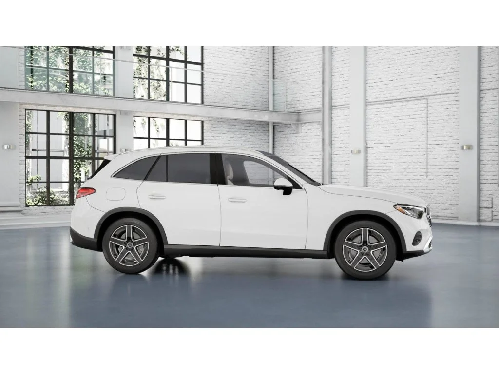New 2027 White Mercedes-Benz GLC 300 image 15
