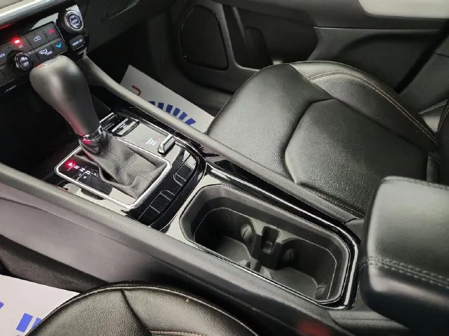 Used 2024 Metallic Jeep Limited image 16