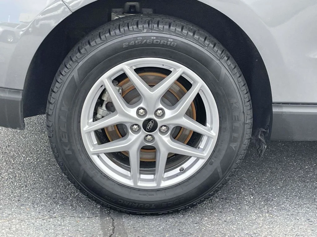 Used 2024 Gray Ford SEL image 13