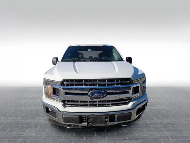 Used 2018 White Ford XLT image 2