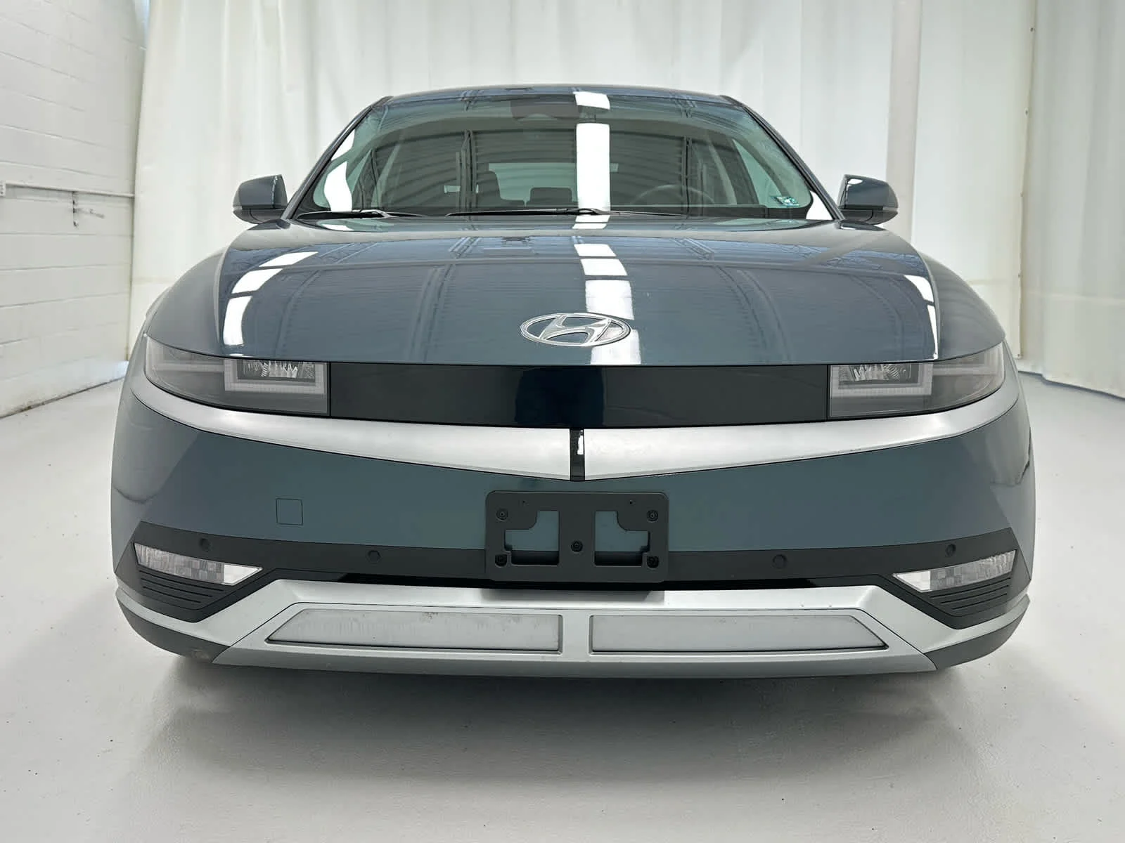 Used 2024 Digital Teal Hyundai SEL image 5