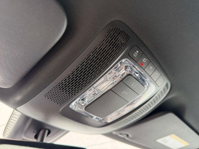 Used 2023 Silver Mercedes-Benz GLA 250 image 30