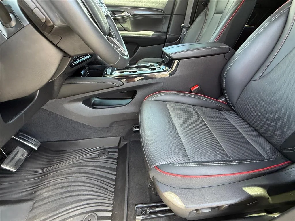 2023 Buick Envision Essence - Photo 13
