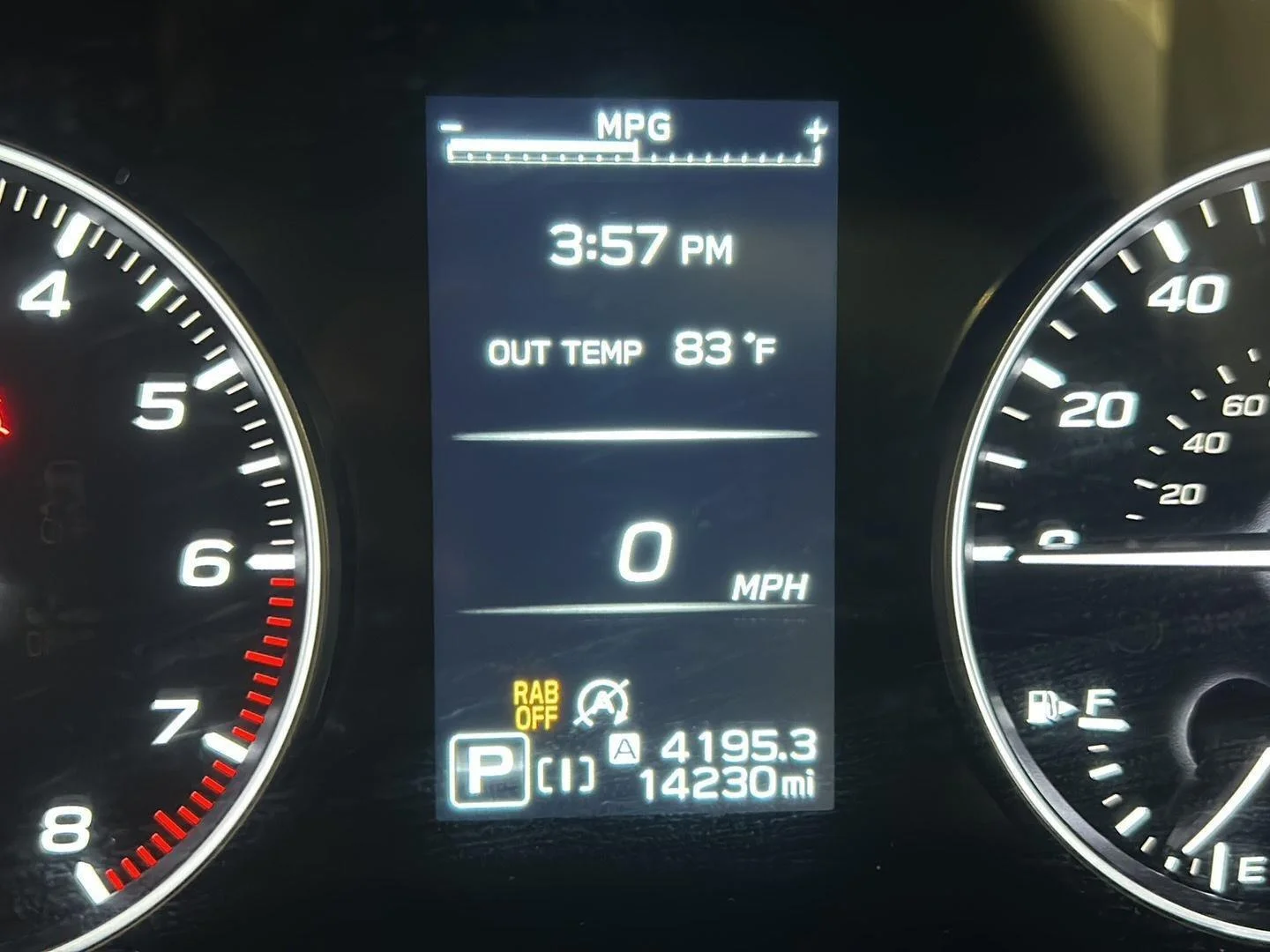 Used 2025 River Rock Pearl Subaru Sport image 3