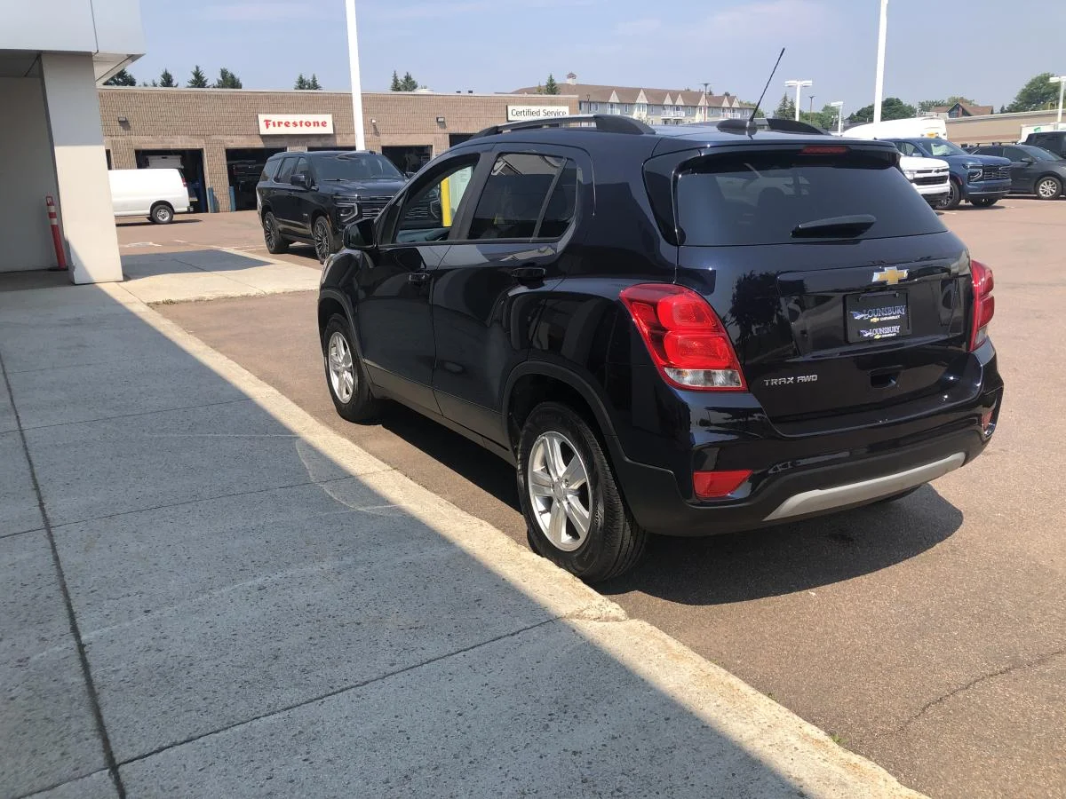 Used 2022 Blue Chevrolet Awd 4dr Lt image 5