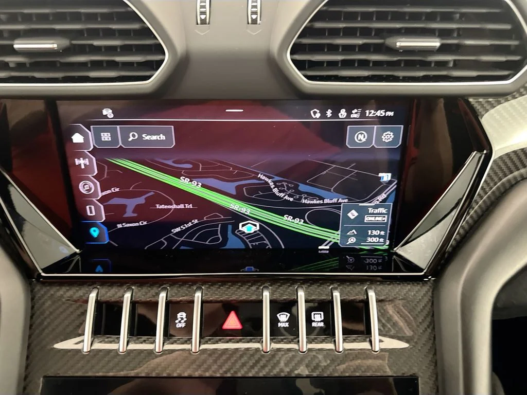 Used 2024  Lamborghini Performante image 13