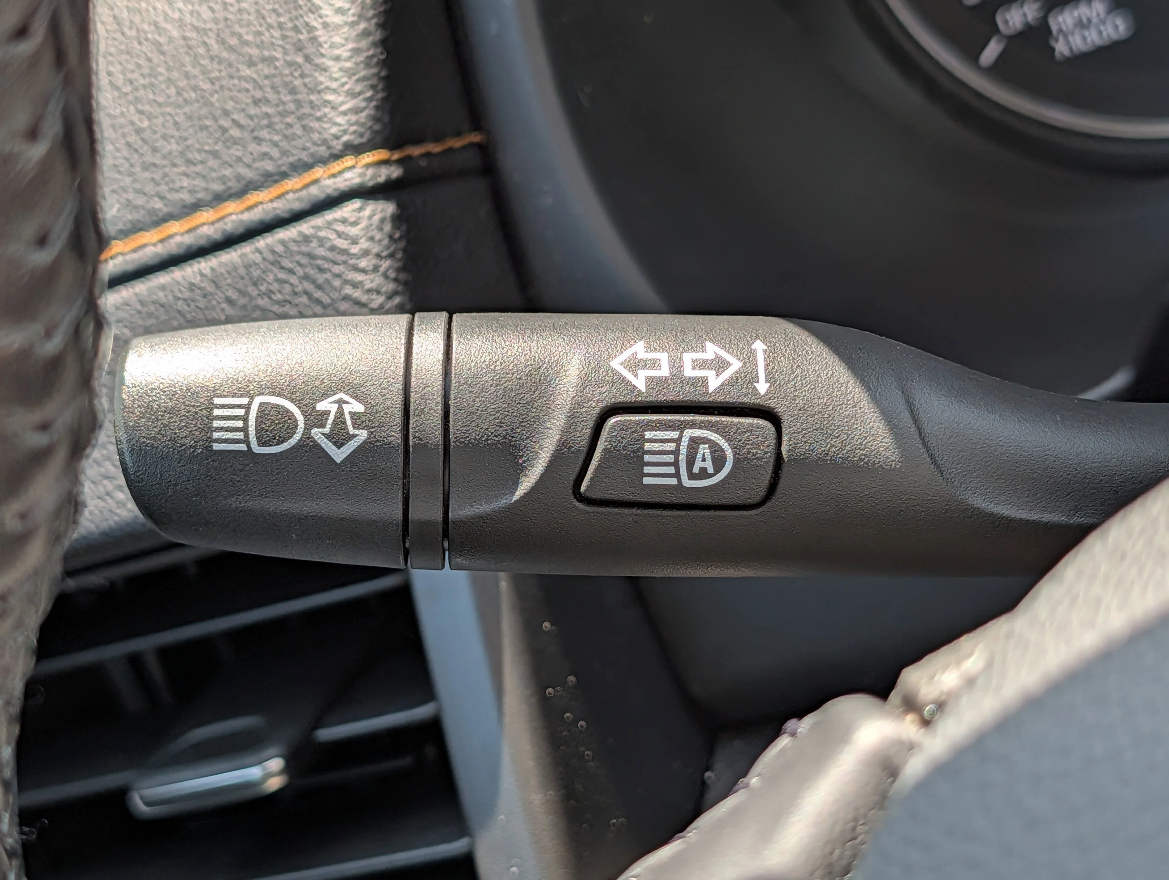 Used 2021 Satin Steel Metallic GMC SLE image 27