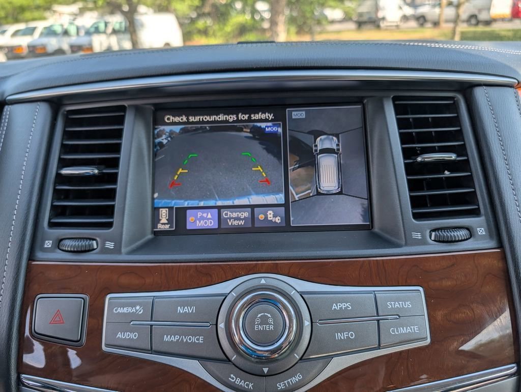 Used 2019 Moonstone White INFINITI LUXE image 30