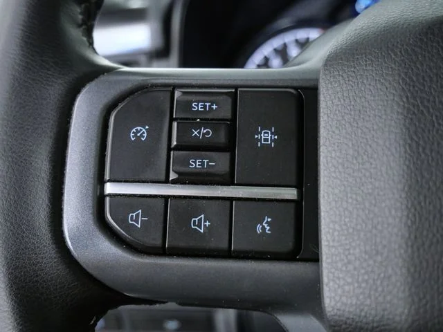 Used 2023 White Ford XLT image 27