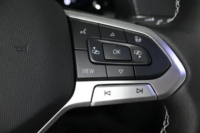 New 2026 Pure Gray Volkswagen 2.0T SEL image 41