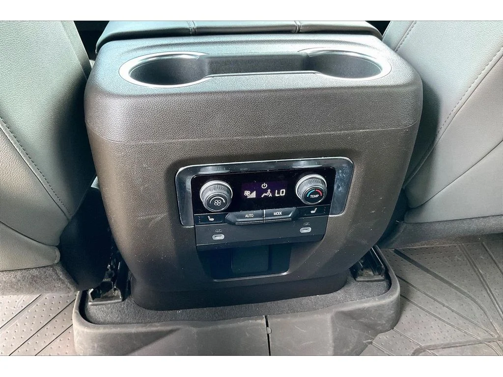 Used 2023 Summit White Chevrolet Z71 image 23