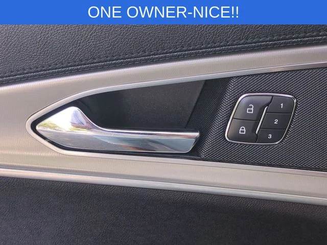 Used 2020 Silver Lincoln Reserve image 13