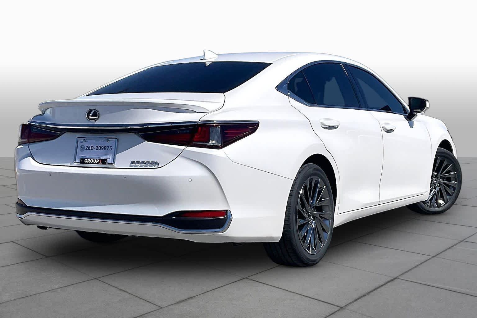 Used 2024 Eminent White Pearl Lexus Luxury image 12