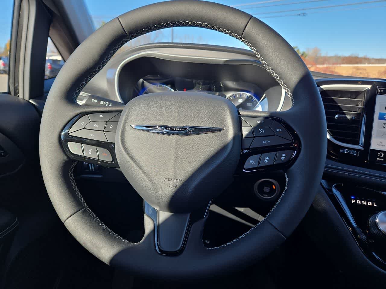 2026 Chrysler Pacifica Select - Photo 19