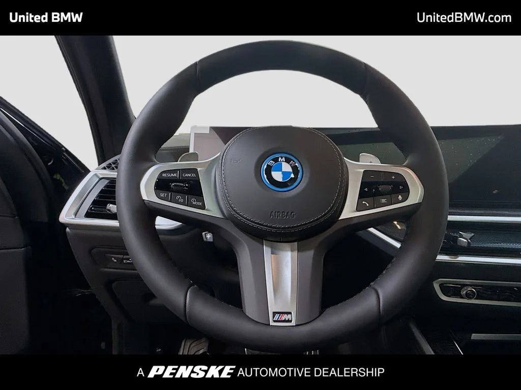 New 2026 Carbon Black Metallic BMW xDrive50e image 6