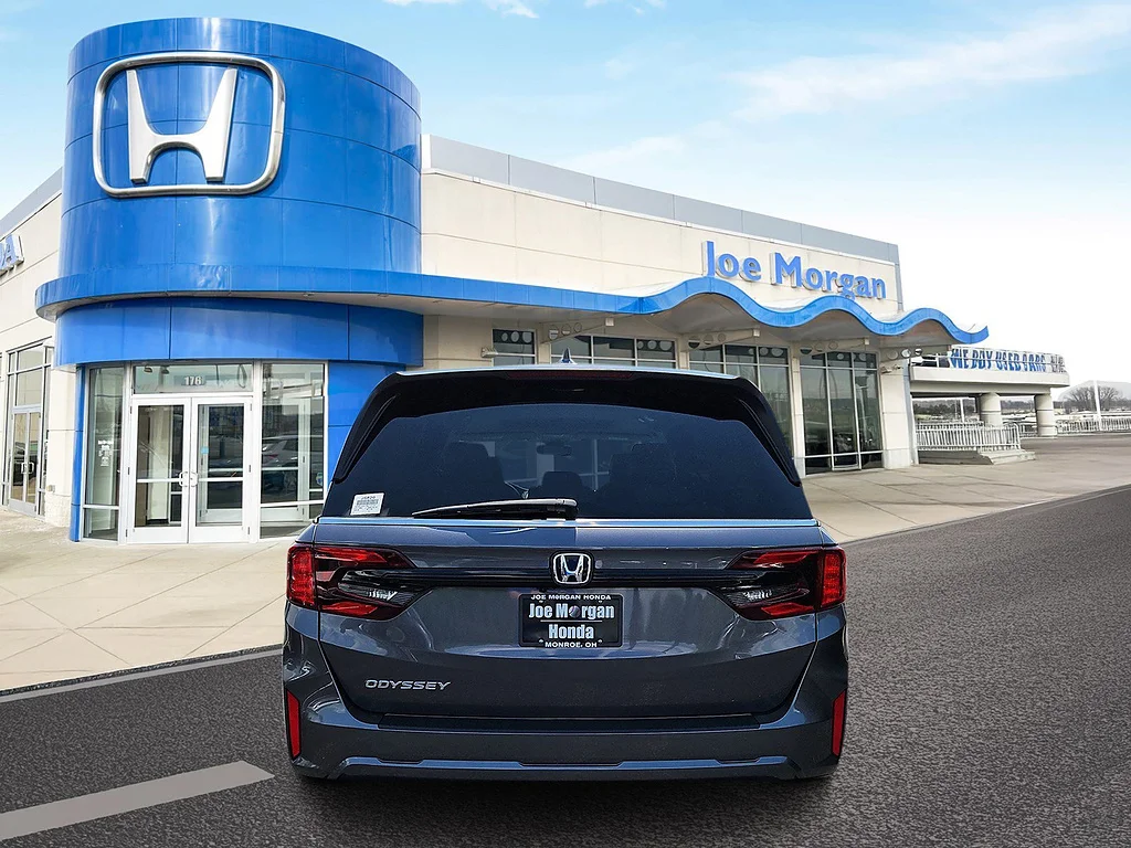 New 2026 Modern Steel Metallic Honda EX-L image 4