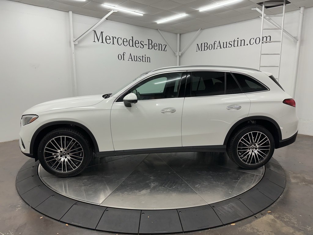 Certified Used 2026 White Mercedes-Benz GLC 300 image 4